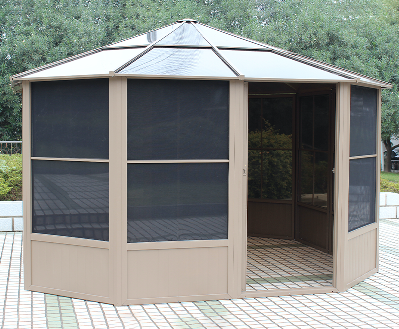 Solarium transparent de 3,6 x 3,6 m